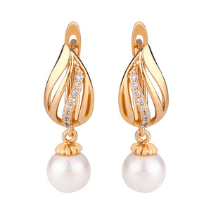 Pearl waterdrop earrings